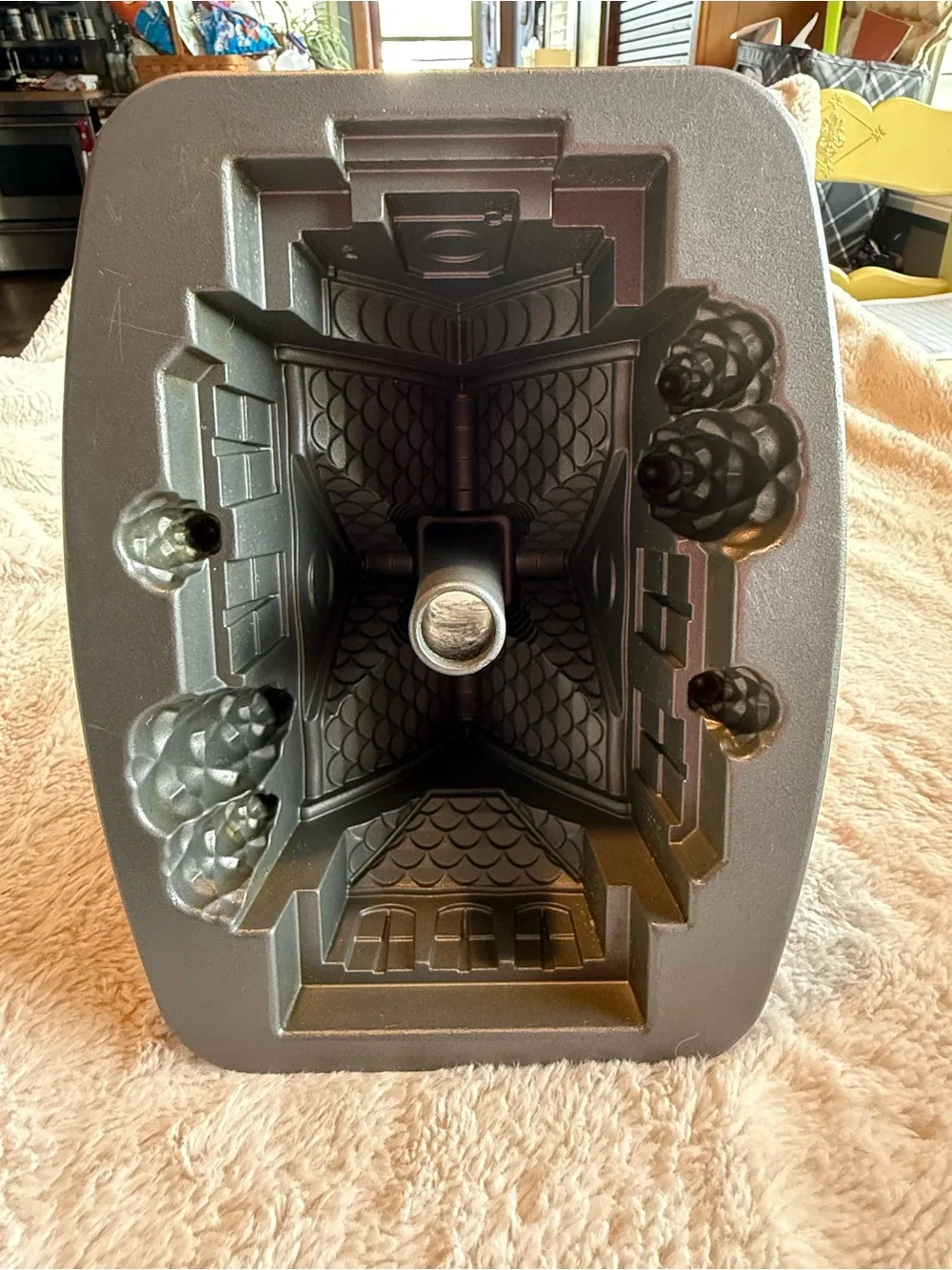 NordicWare Gingerbread House Bundt Pan
